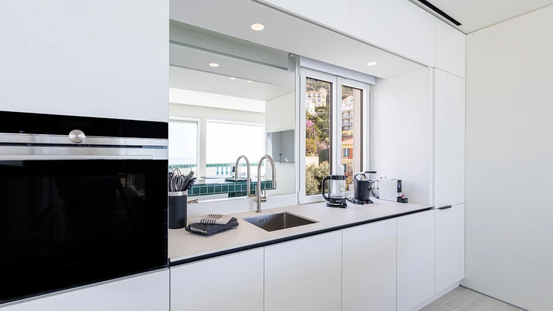 New - Sea View - Splendid Apartment 니스